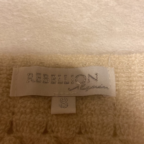 Crochet Top - Picture 2 of 3